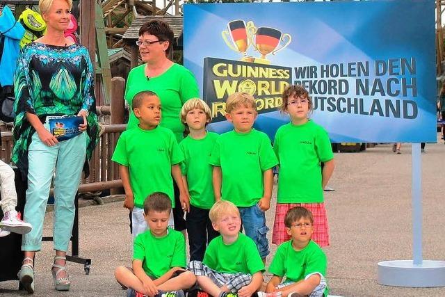 Ettenheimer Kindergarten will Weltrekord im Schnrsenkelbinden aufstellen