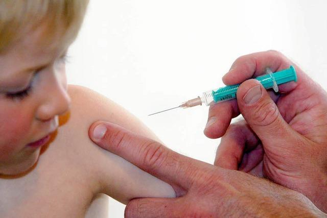 Masern-Welle – Bahr droht mit Impfpflicht für Kinder