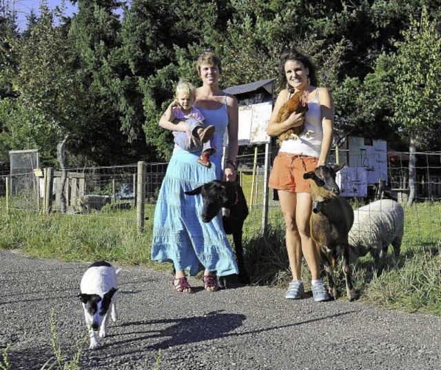 Schon seit 2011 kmpfen Cora (links) u...r Stadtkinder&#8220; gefhrdet shen.   | Foto: Archivfoto: Schneider