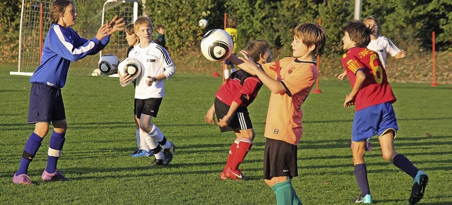 Junge Fuballtalente sollen beim &#822...ts&#8220; in Hartheim entdeckt werden.  | Foto: Archiv-Foto: A. Huber