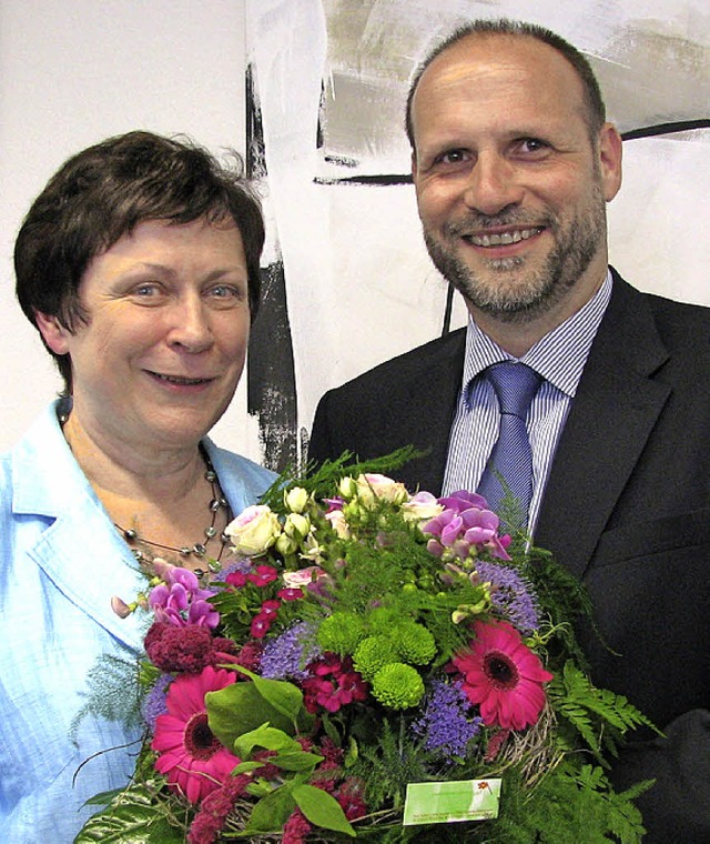 Der Schwanauer Brgermeister Wolfgang ...kretrin Ruth Albrecht verabschiedet.   | Foto: Gemeinde