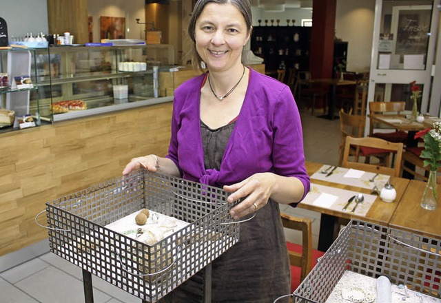 Anja Kirst stellt  im Caf Mitnander aus.  | Foto: christa rinklin