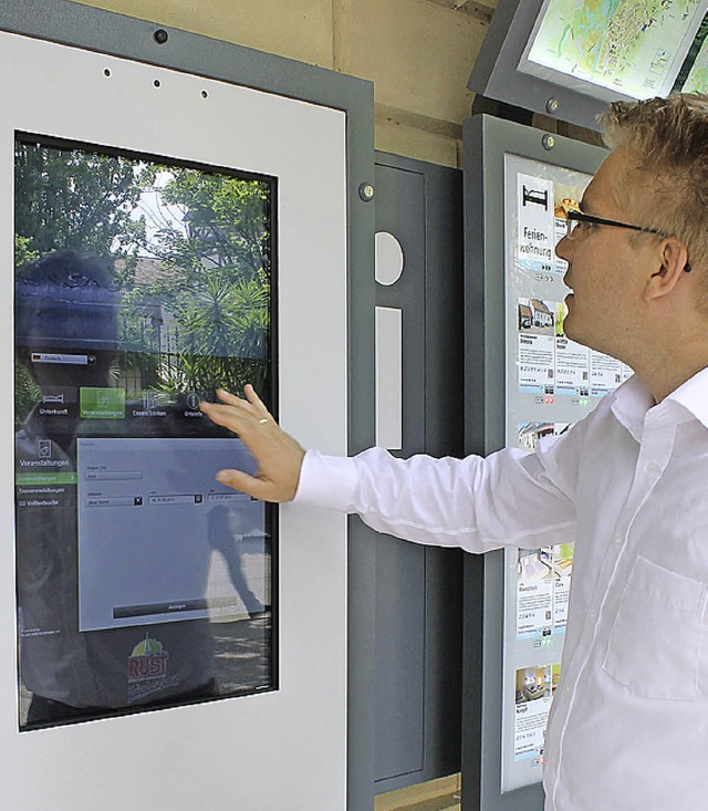 Der Informator am Eingang des Europa-Parks funktioniert mit Touchscreen.   | Foto: Gemeinde