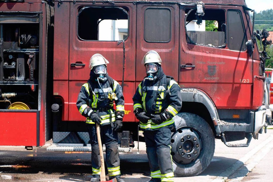 Brand im Feuerwehrgerätehaus Kandern (Foto: Hermann Sprich) Brand im Feuerwehrgerätehaus Kandern (Foto: Hermann Sprich)