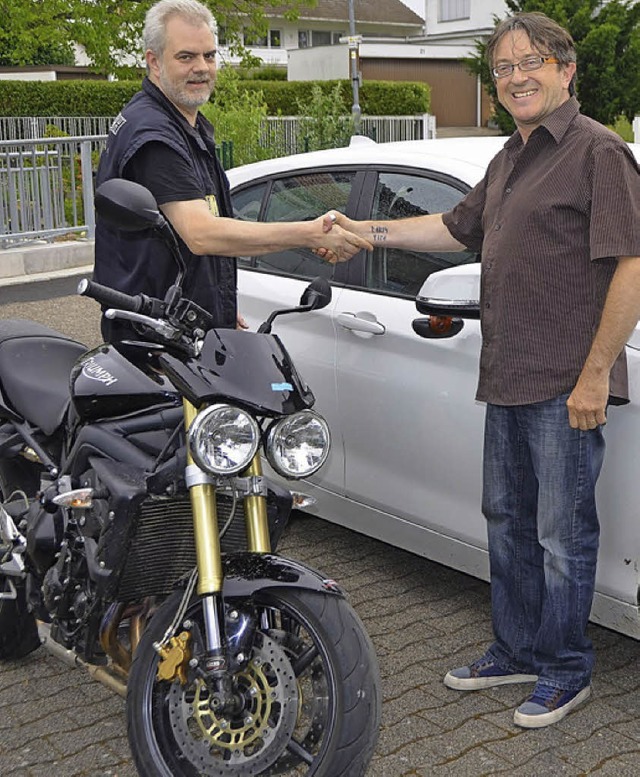 Marc Jehle (links) und Franz Glaser bi...tzt ihren Fahrschlern zusammen mehr.   | Foto: langelott