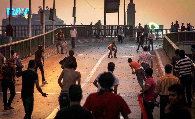 Die Situation in gypten verschrft si...s zu gewaltsamen Auseinandersetzungen.  | Foto: dpa