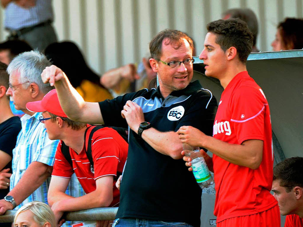 Bahlingens Trainer Alexander Hassenstein und Neuzugang  Felix Dreher.