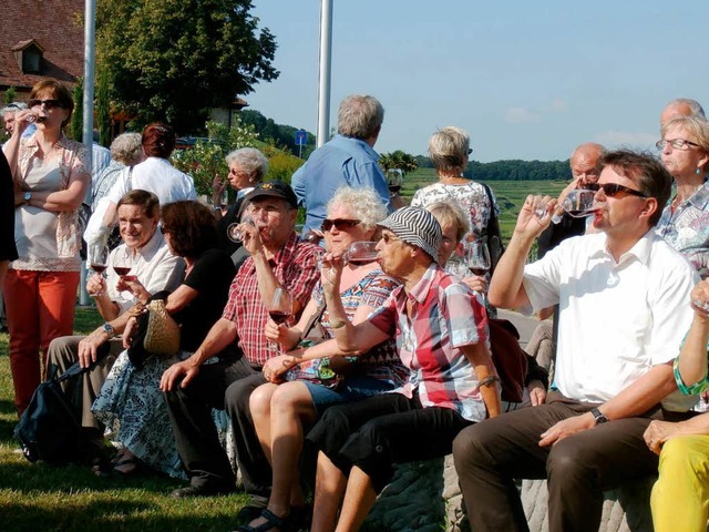 Zahlreiche Gste waren zum Rebpatentre...gut auf dem Blankenhornsberg gekommen.  | Foto: Claudia Mller