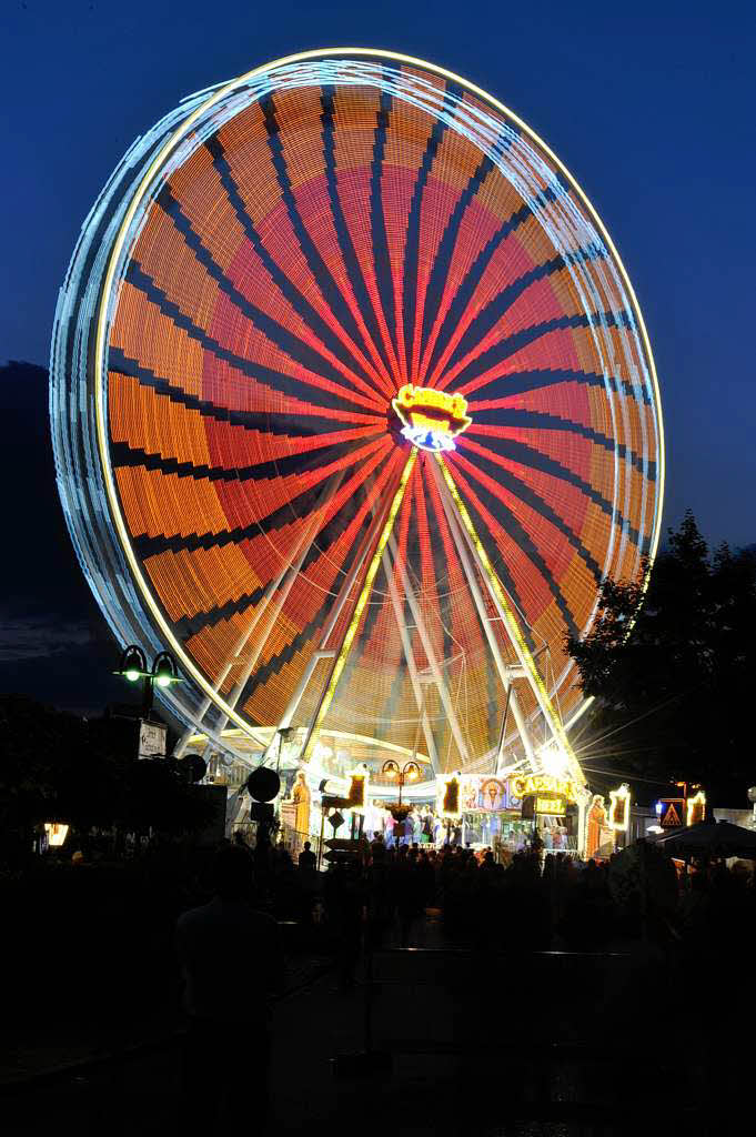 Ein Knaller: Das Riesenrad bei Nacht.