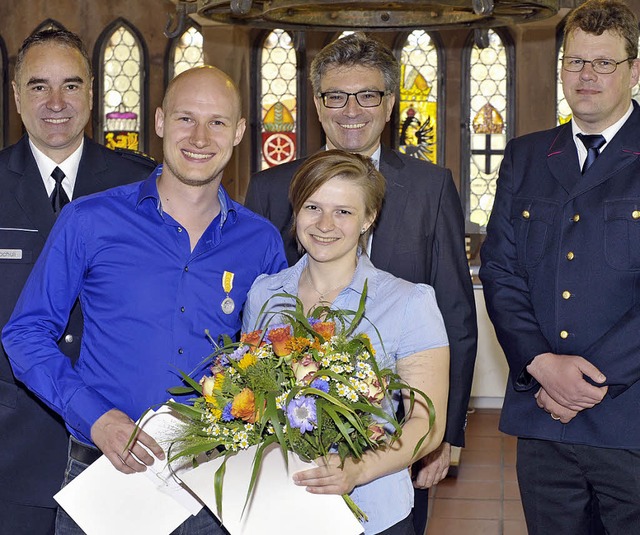 Jona Glaubitz und Valentina Fast, eing...d Philipp Golecki (hinten, von links).  | Foto: Michael Bamberger