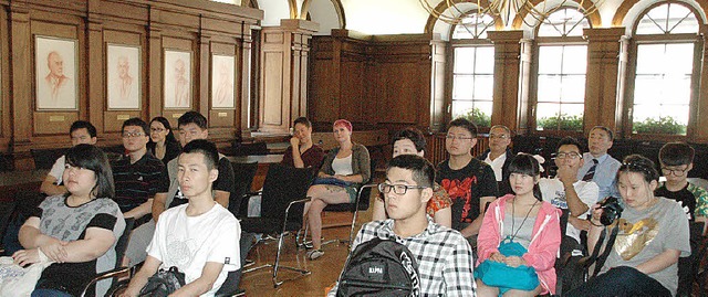 Eine chinesische Gruppe sitzt nicht of...nst der Waldkircher Gemeinderat tagt.   | Foto: Bild: Stadt Waldkirch