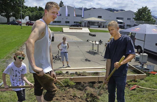 Skater in Staufen bauen neue Anlage au...katepark im Gewerbegebiet Gaisgraben.   | Foto: Susanne Mller