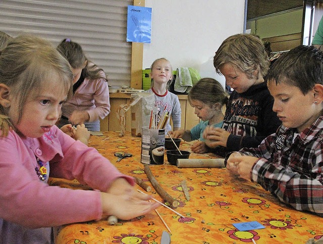 Richtig viel zu tun hatten die Kinder beim Fest im &#8222;Spatzennest&#8220;.   | Foto: ZVG