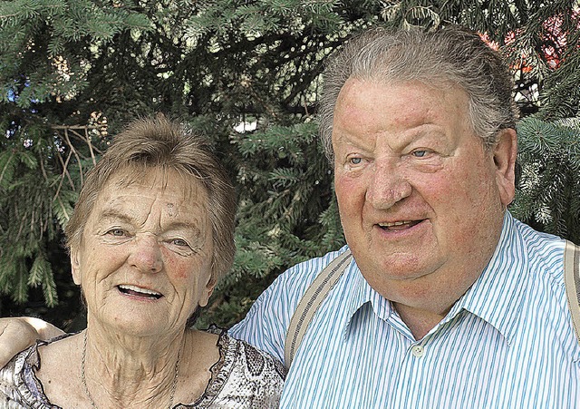 Henriette und Heinrich Pfaff feiern Diamantene Hochzeit.  | Foto: Paul Schleer