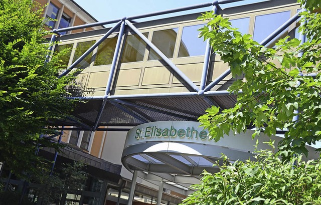 Eingangsbereich des St. Elisabethenkrankenhauses in Lrrach.   | Foto: Nikolaus Trenz