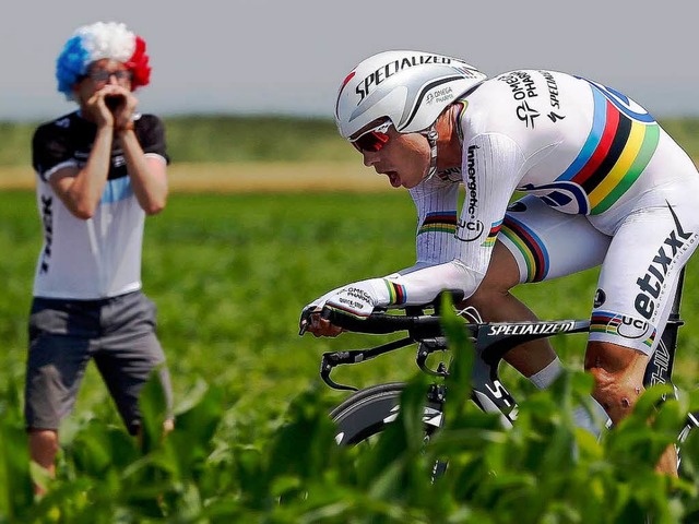 Der deutsche Rennradfahrer Tony Martin...at   geholfen &#8211; Martin gewann.    | Foto: dpa