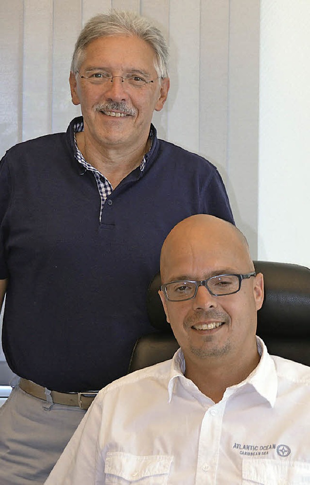 Franz Braun (rechts) ist neuer Vorstan...erhin fr das Unternehmen ttig sein.   | Foto: Martin Wunderle