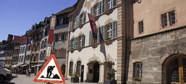 Baustelle Rathaus: Die Stadtrte in Rh...elbst bei der Gemeindeversammlung mit.  | Foto: Valentin Zumsteg