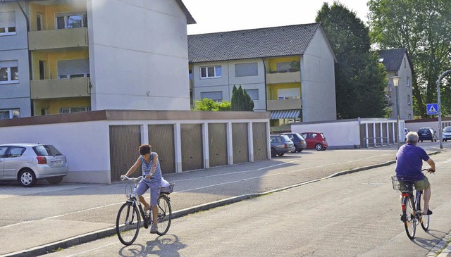 Die Wohnblocks entlang der Schillerstr...n sich gut  fr einen Nahwrmeverbund.  | Foto: Gerhard Walser