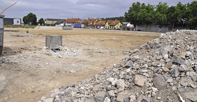 Steinwste statt Villa. Der Rechtsstre...nnet-Areal wird im August entschieden.  | Foto: Elisabeth Willers