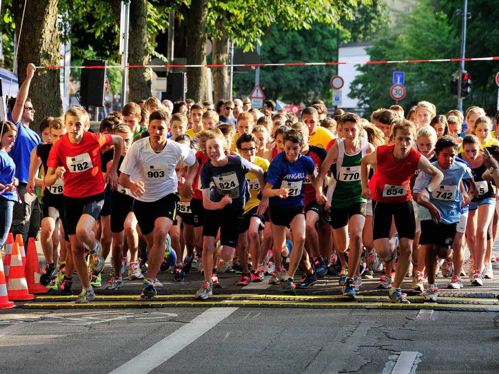 Die elfte Freiburger Laufnacht machte mindestens so viel Spaß wie sie anstrengend war Die elfte Freiburger Laufnacht machte mindestens so viel Spaß wie sie anstrengend war