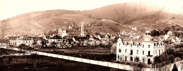 Auf dem &#8222;Mttle&#8220;, einer Wi...e steht hier die Weiherhof-Turnhalle.   | Foto: Archiv Hans Sigmund (2)