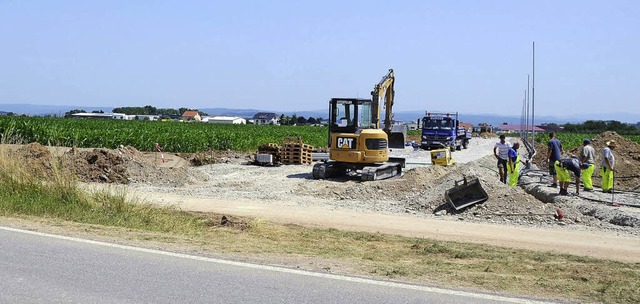 Die Erschlieungsarbeiten im Westen vo...l der Neubau von Braunform entstehen.   | Foto: Roland Vitt, Braunform