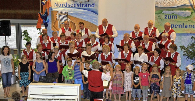 Die Snger des Liederkranzes Grafenhau... Reise einmal quer durch Deutschland.   | Foto: Dorothe Kuhlmann