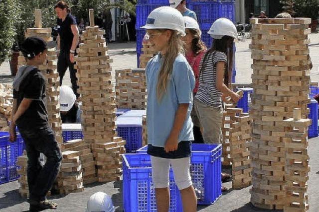 Kinder bauen mit Kltzen