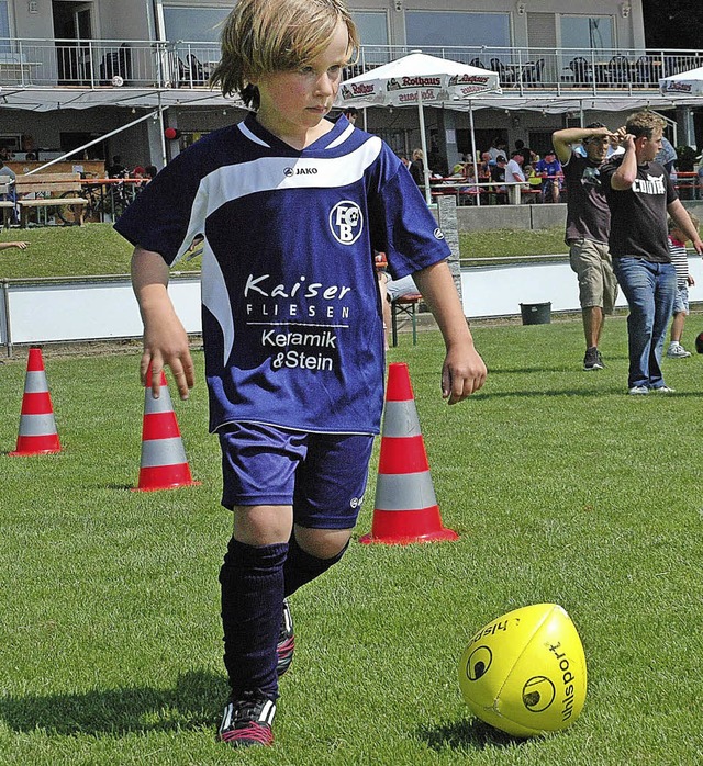 Der Fuballnachwuchs setzte sich an beiden Festtagen des SV Niederhof in Szene.  | Foto: brigitte chymo