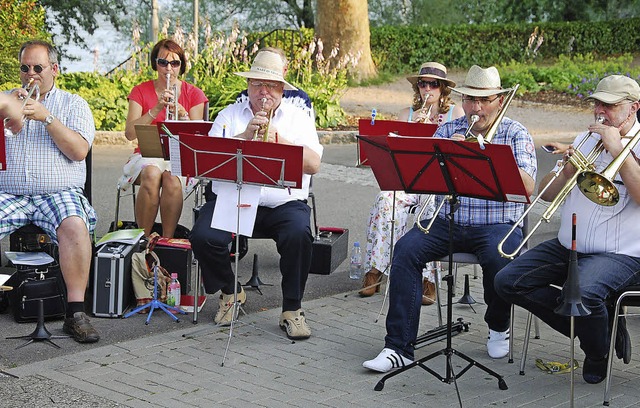 Gelungenes Open-Air-Konzert der Blasmusiker.   | Foto: Alfred Lins