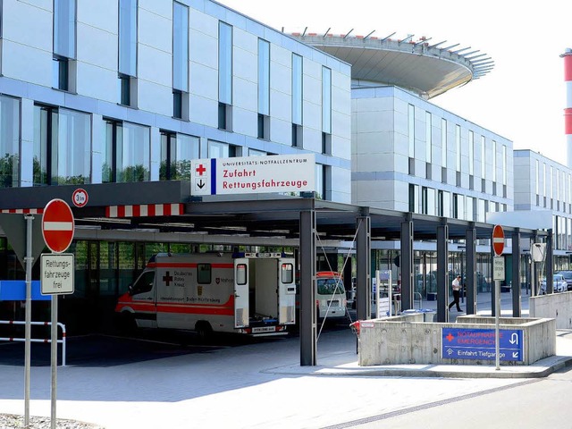 Ganz neu und schon reparaturbedrftig: Das Notfallzentrum der Uniklinik.   | Foto: Ingo Schneider