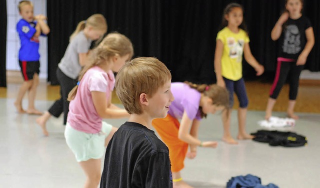 Pinke Panke, Tanzprojekt, der kleine Panzer  | Foto: Siefke Gertrude