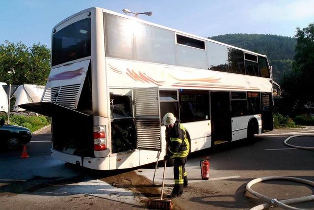 Motorbrand in Linienbus – Fahrer verhindert Schlimmeres