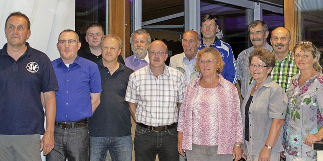 Viele Mitglieder ehrte der Sportverein...n fr bis zu 40 Jahren Mitgliedschaft.  | Foto: Barbara Weber