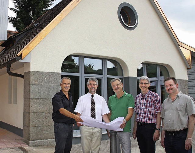 Stadtbaumeister Helmut Wunderle, Brge...aus, dass nun eingeweiht werden soll.   | Foto: Jrn Kerckhoff