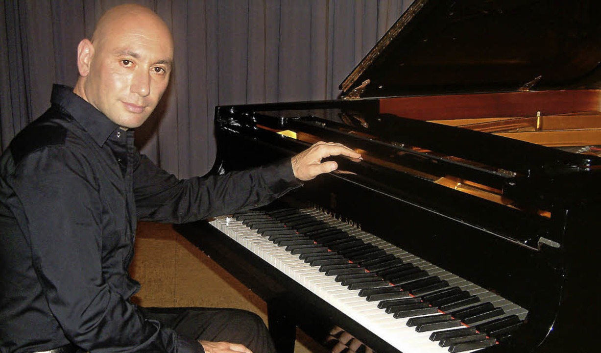 Der italienische Pianist Luca Pieruccioni aus  Pietrasanta   | Foto: R. Frey