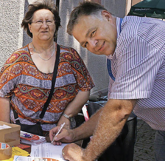 Unterschriften zur Wertsteigerung hus...erin Margarethe Bhler.Foto: Ines Bode  | Foto: Ines Bode