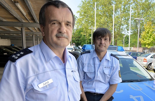 Verkehrsexperten: Gerd Jund (links) un...iter der Autobahn- und Verkehrspolizei  | Foto: ddn
