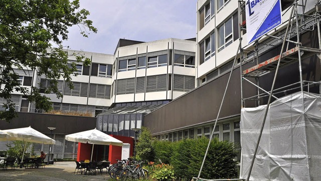 Baulich und personell ist das Krankenhaus Bad Sckingen derzeit  im Umbruch.   | Foto: Elisabeth Willers