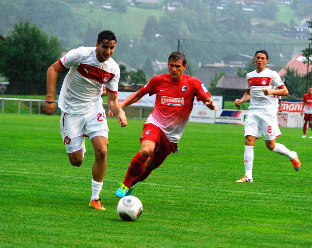 Der SC Freiburg besiegt in Schruns Olympiakos Pirus mit 4:2 in einem Testspiel.