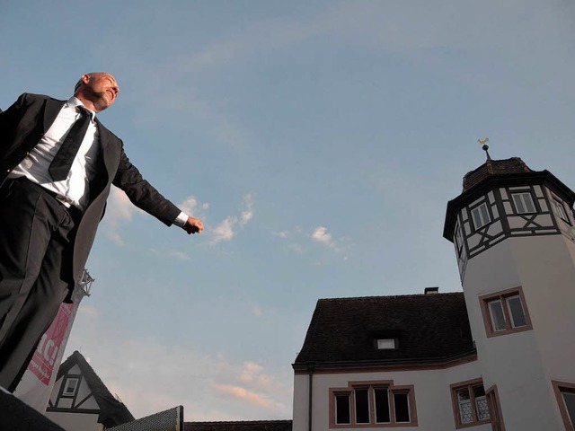 Deutschlands bekanntester Backenbart zu Gast auf dem Emmendinger Schlossplatz.  | Foto: Patrik Mller
