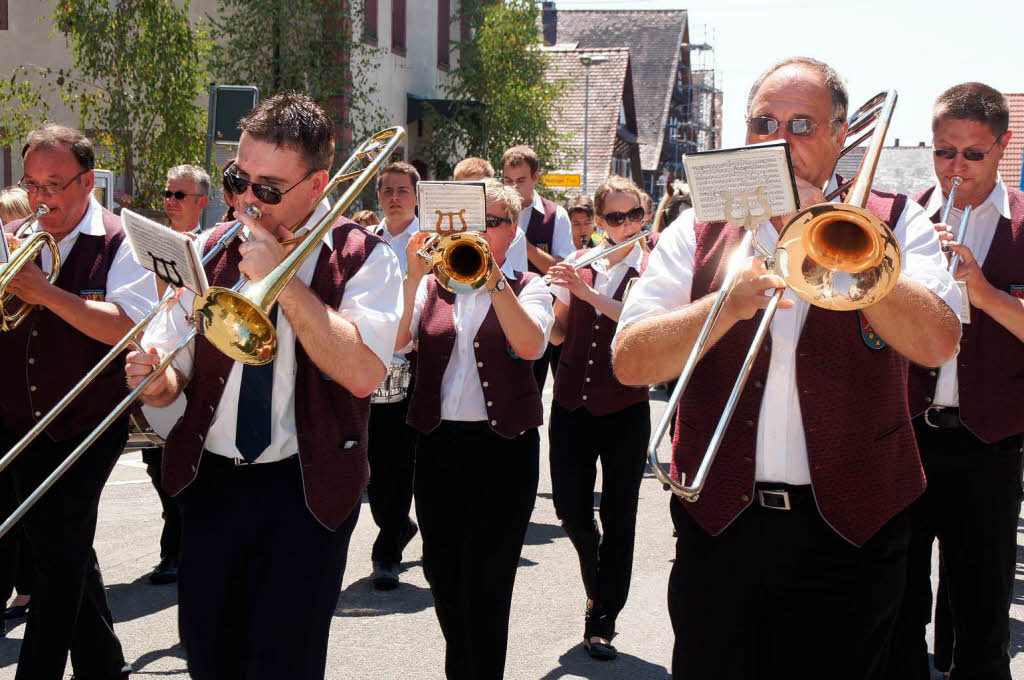 Festumzug zum Jubilum des Musikvereins Weisweil. Der Musikverein Niederhausen