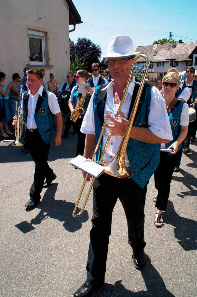 Festumzug zum Jubilum des Musikvereins Weisweil