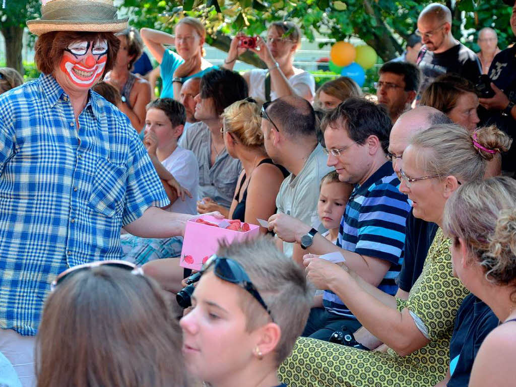 Viel Zirkus gab es zur 40-Jahr-Feier des Kindergartens Regenbogen.<?ZL?>
Viel Zirkus gab es zur 40-Jahr-Feier des Kindergartens Regenbogen.<?ZL?>