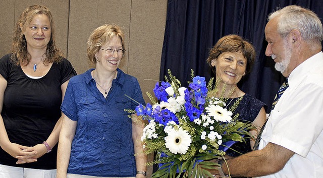 Neue Schulleitung fr die Grundschule ...nd die neue Schulleiterin Maria Jger.  | Foto: Ilona Hge