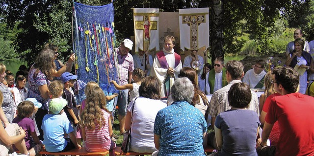 Fest der Seelsorgeeinheit am Gehrpfadw...geknpftes &#8222;Netz Gottes&#8220;.   | Foto: Helmut Hassler