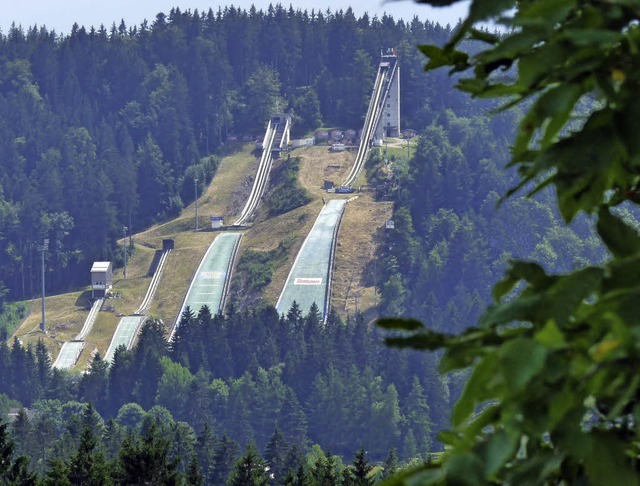 Zu jeder Jahreszeit ein Rampenparadies...oen Rothausschanze (rechts) abheben.   | Foto: johannes bachmann