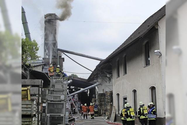 Kappelrodeck: Spnesilo stand in Flammen