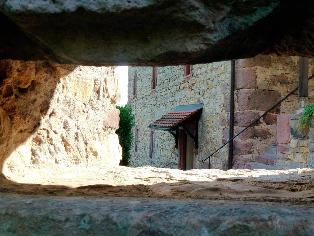 Leila Wassmer-Best: Burg Rtteln